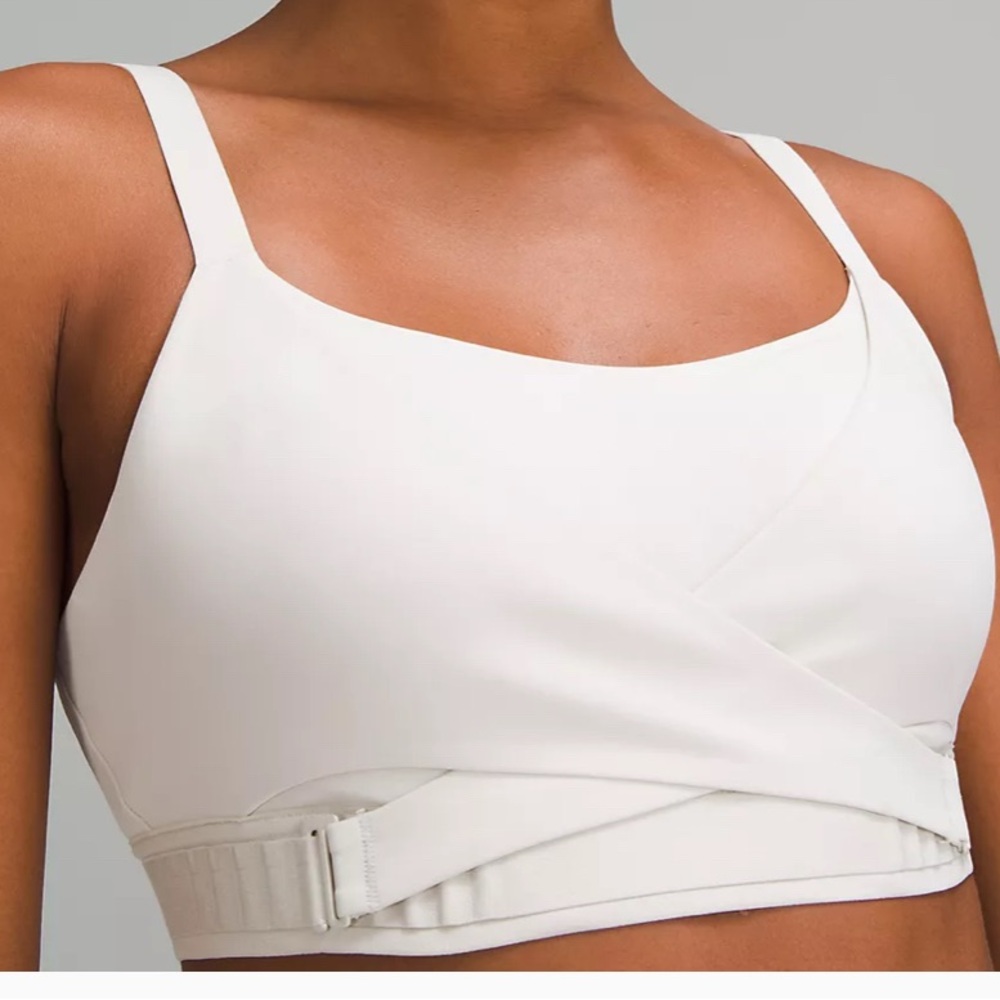 Lululemon super soft adjustable wrap bra